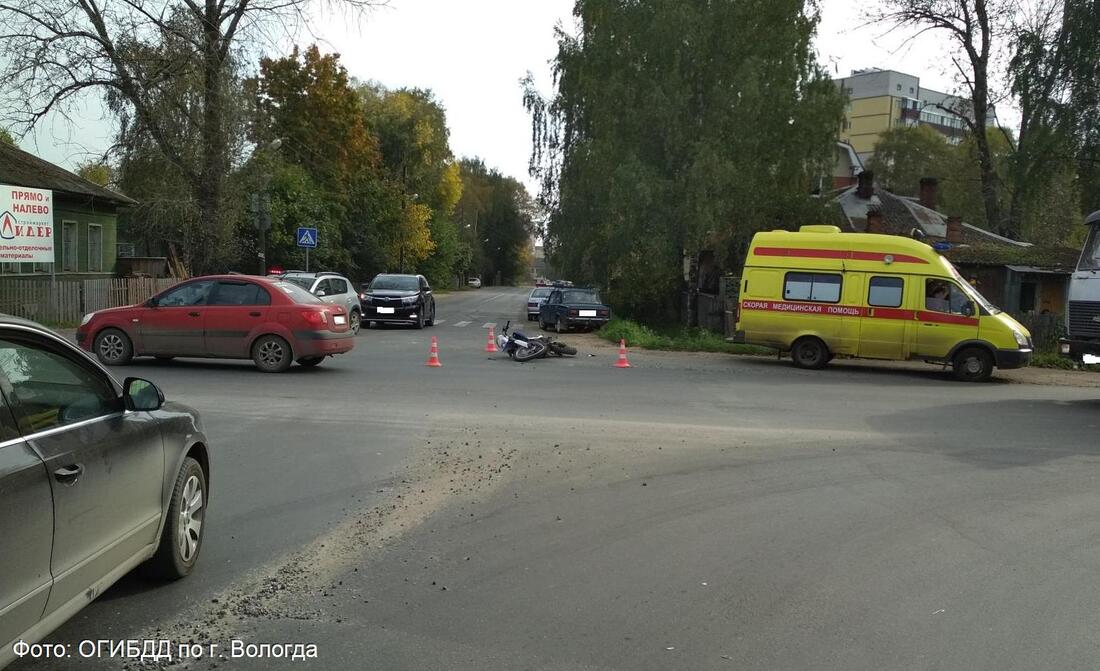 В Вологде пенсионер на «шестёрке» сбил мотоциклиста