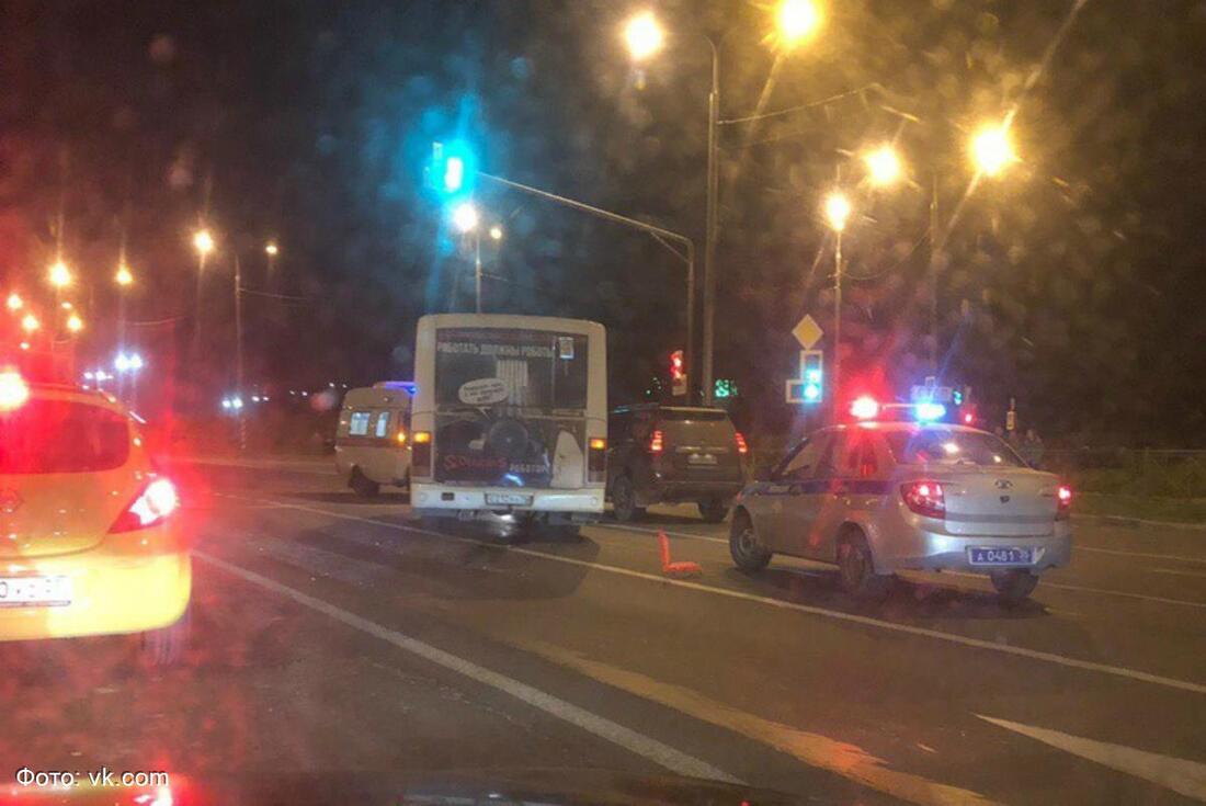 В Череповце водитель автобуса устроил массовое ДТП: есть пострадавшие