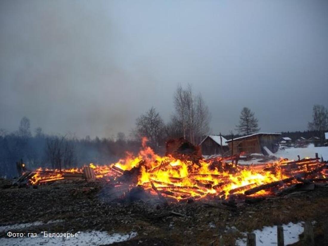 Мужчина погиб на пожаре в Белозерском районе