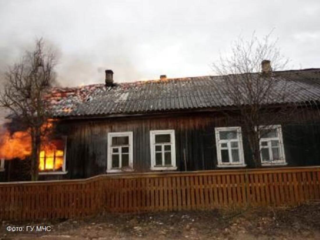 В Вытегорском районе едва не сгорели два жилых дома