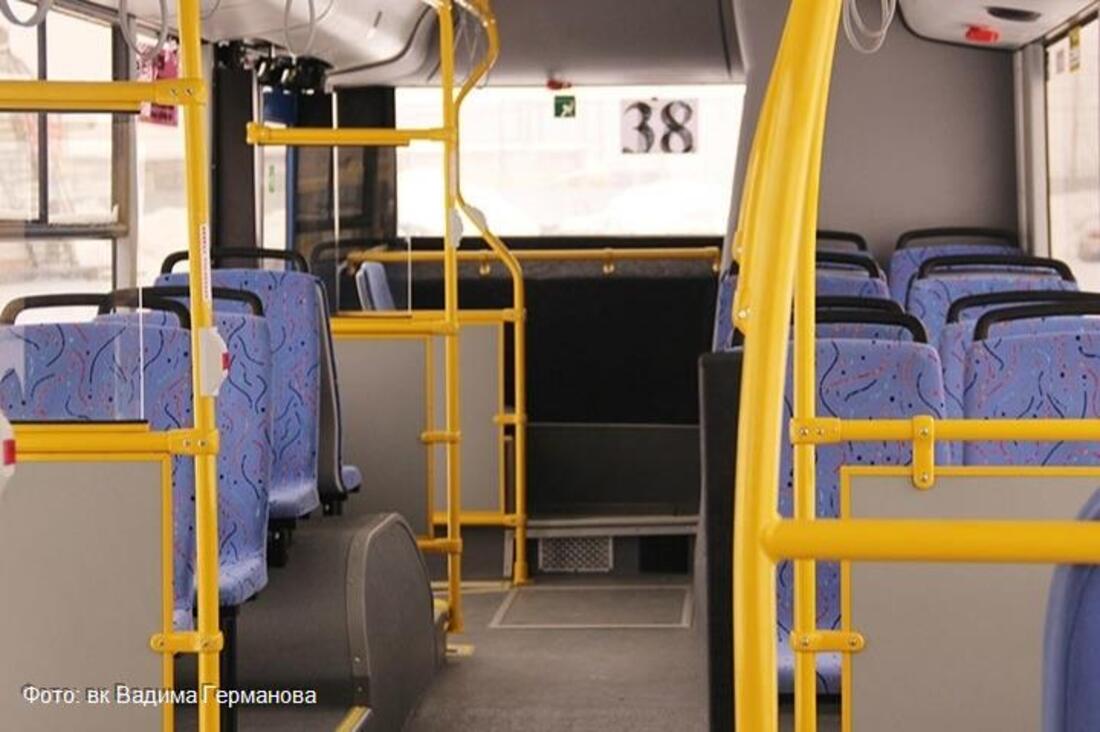 Череповецкие медработники смогут ездить бесплатно в общественном транспорте до конца июня