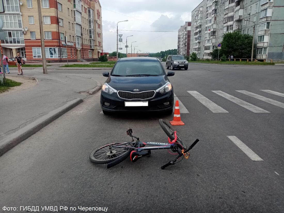 В Череповце иномарка сбила несовершеннолетнего велосипедиста