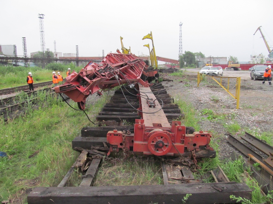 Машинист крана погиб на железной дороге в Череповце
