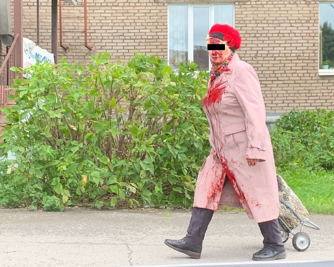 Окровавленная пенсионерка разгуливает по улицам Череповца