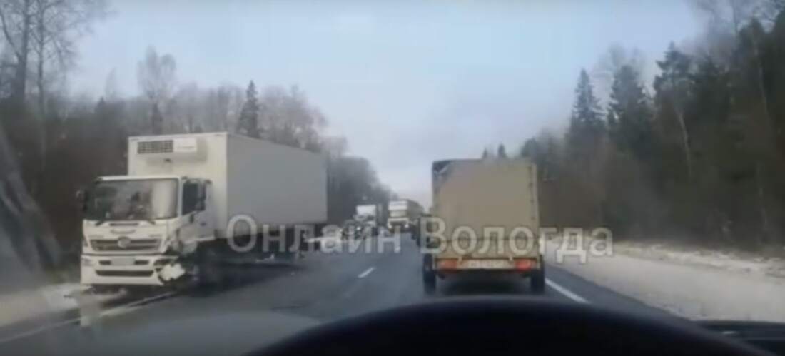На трассе Грязовец-Вологда произошла жёсткая авария