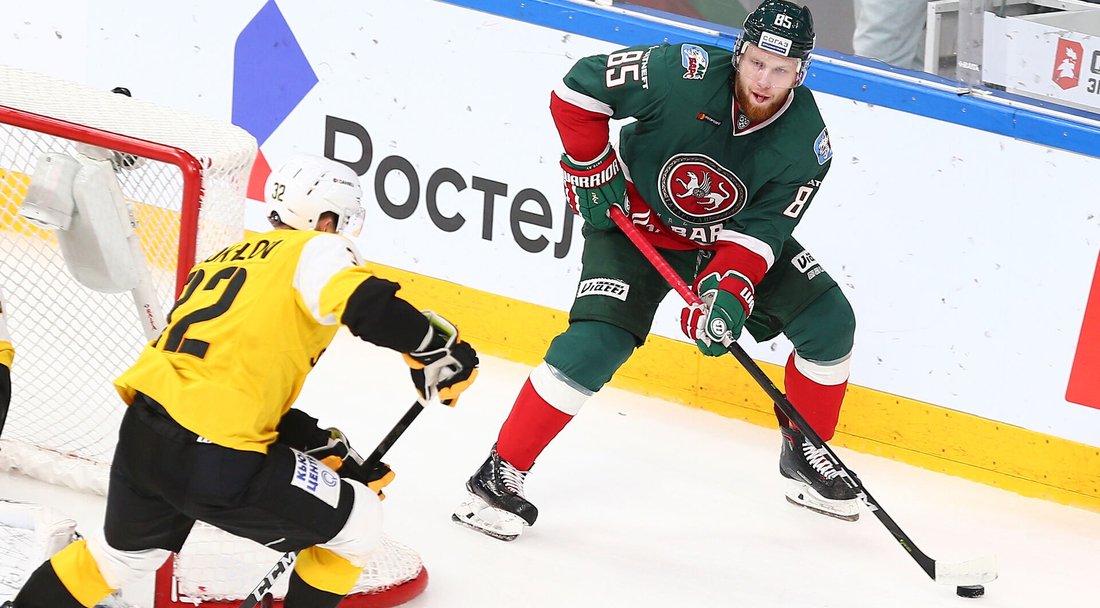 Хоккейная «Северсталь» уступила казанскому «Ак Барсу»