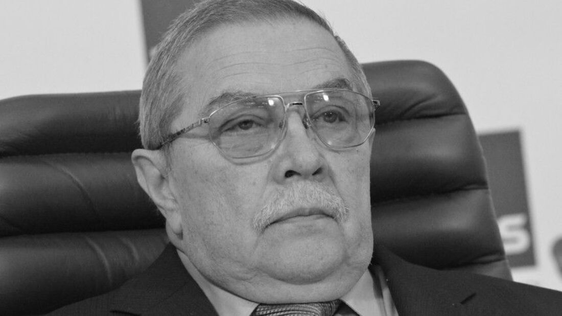 Умер диктор Евгений Хорошевцев, являющийся «голосом Кремля»