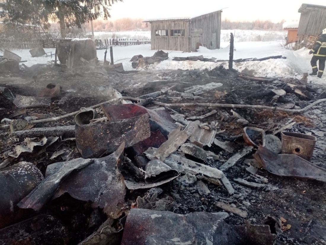 Четыре человека погибли во время пожаров в Вологодской области