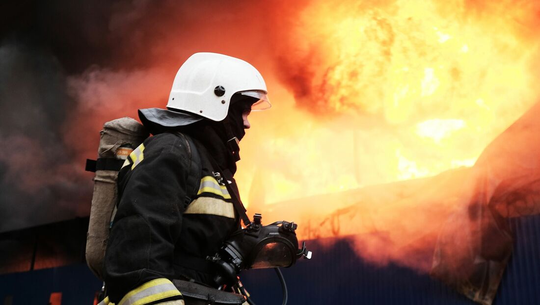 Три человека погибли при пожаре на дачном участке под Вологдой