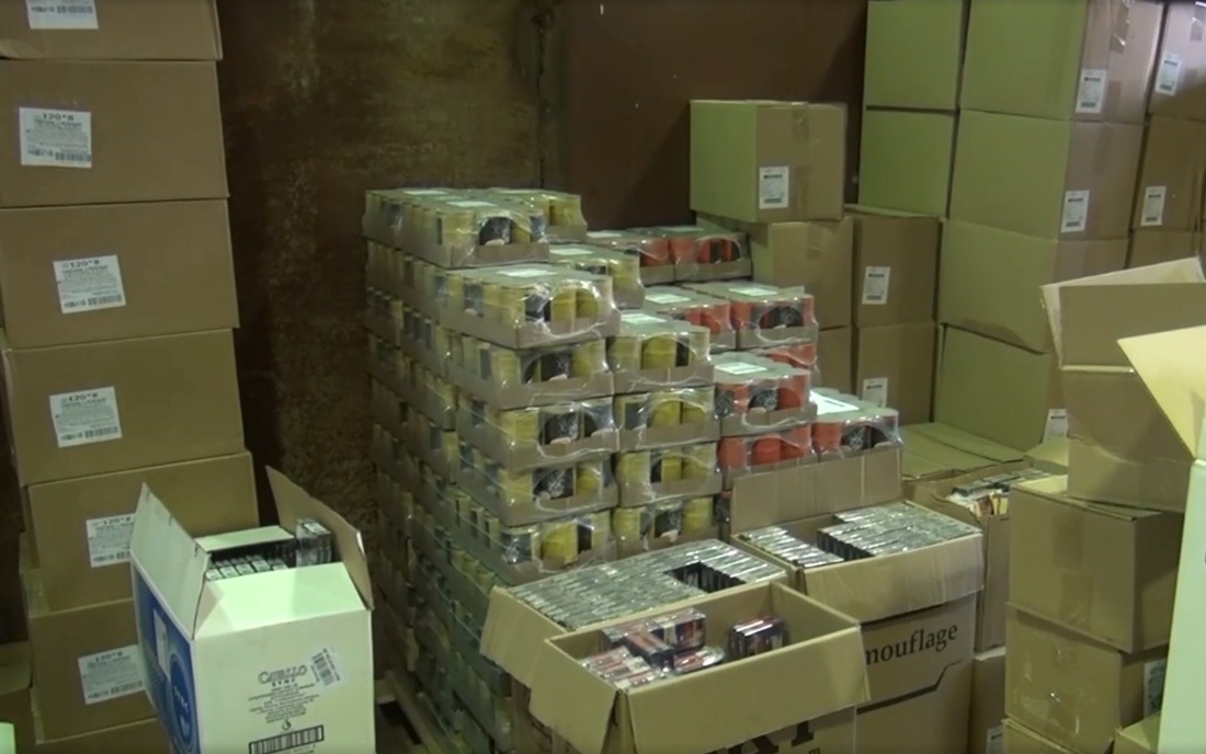 Контрафактные сигареты на сумму свыше 3,5 млн рублей изъяли полицейские в Вологде