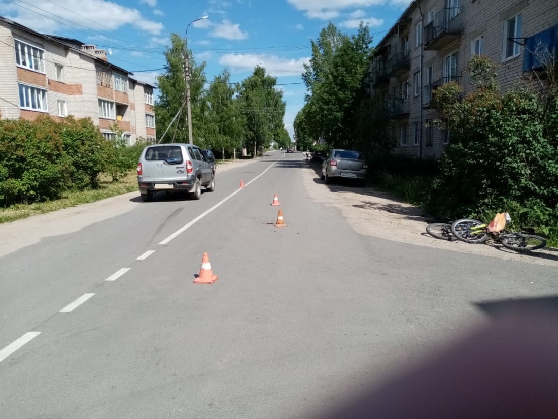 9-летний мальчик на велосипеде попал под колёса иномарки в Кириллове