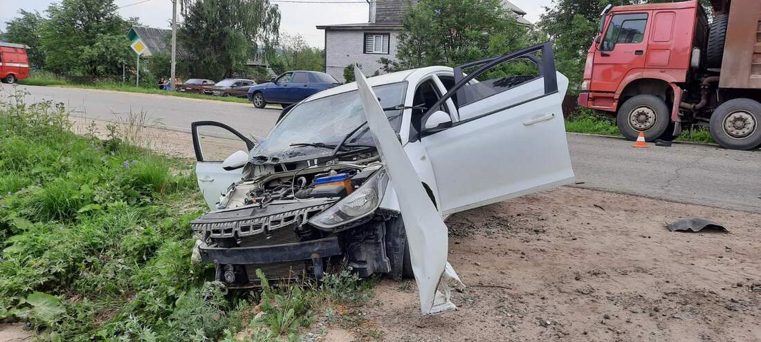 Грязовчанин бросил на месте аварии серьёзно пострадавшую 17-летнюю девушку
