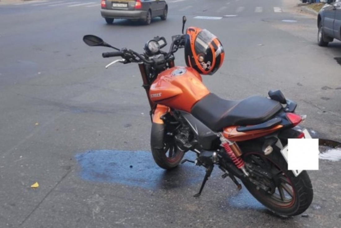 Мотоциклиста госпитализировали в результате серьёзного ДТП в Череповце