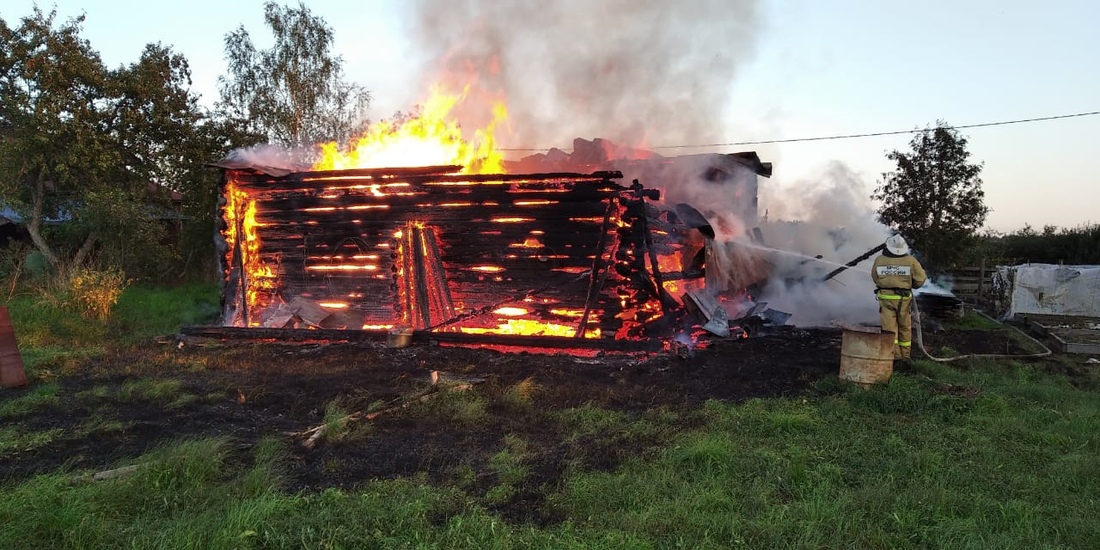 Жилой дом полностью сгорел в Междуреченском районе