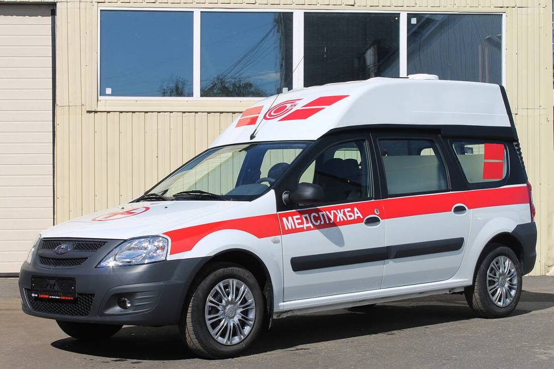 Семь новых авто «Лада Ларгус» получили вологодские больницы