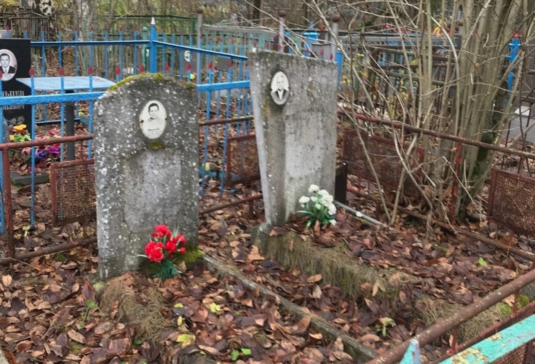 В Череповце неизвестные похищают металлические таблички с кладбищенских памятников