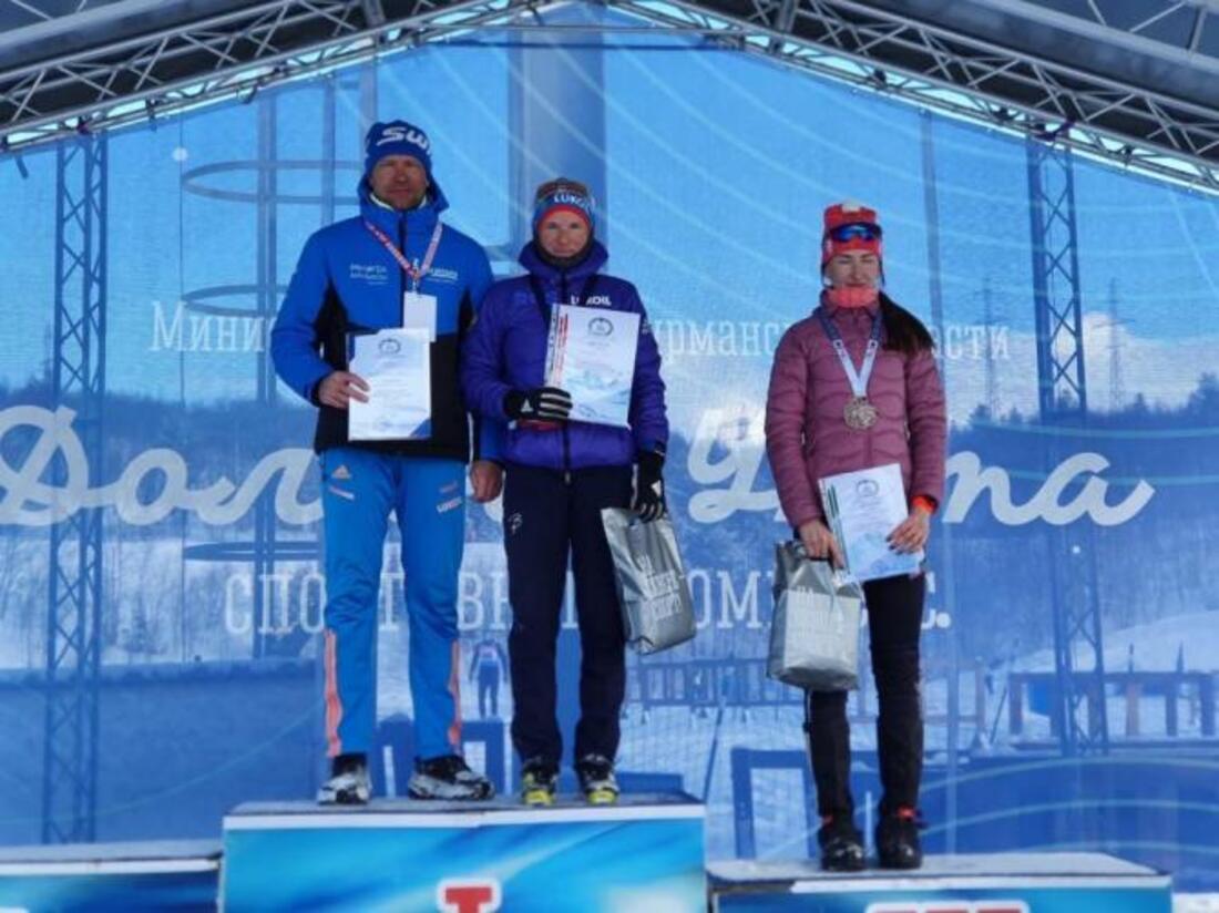 Известная вологодская лыжница Юлия Чекалёва выиграла гонку во Всероссийском забеге «Праздник севера»
