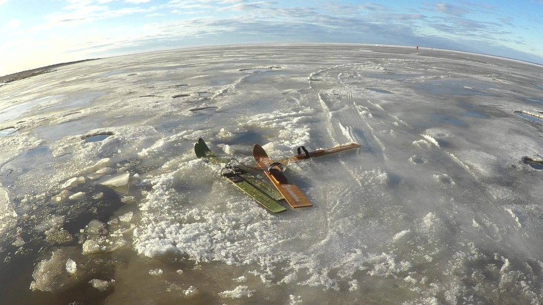 На льду Кубенского озера обнаружили тело погибшего мужчины