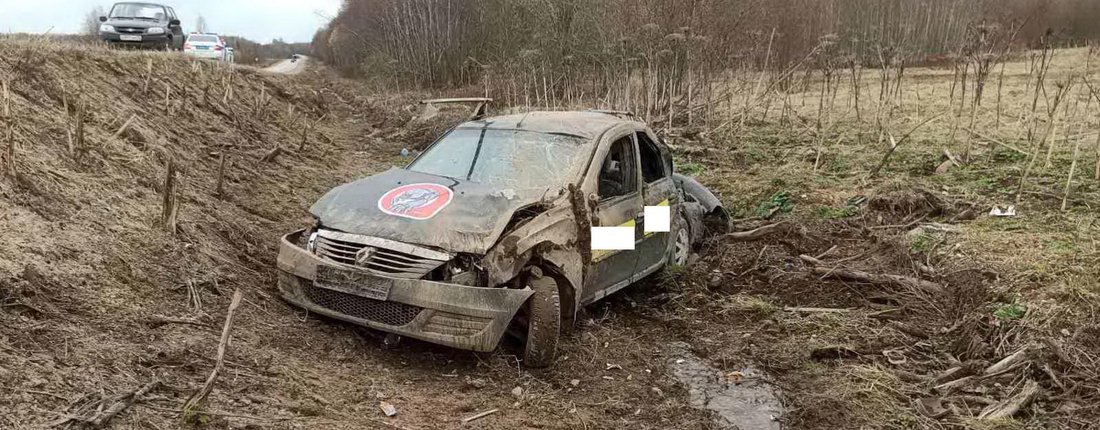 Три человека получили ранения в автомобильной аварии в Череповецком районе