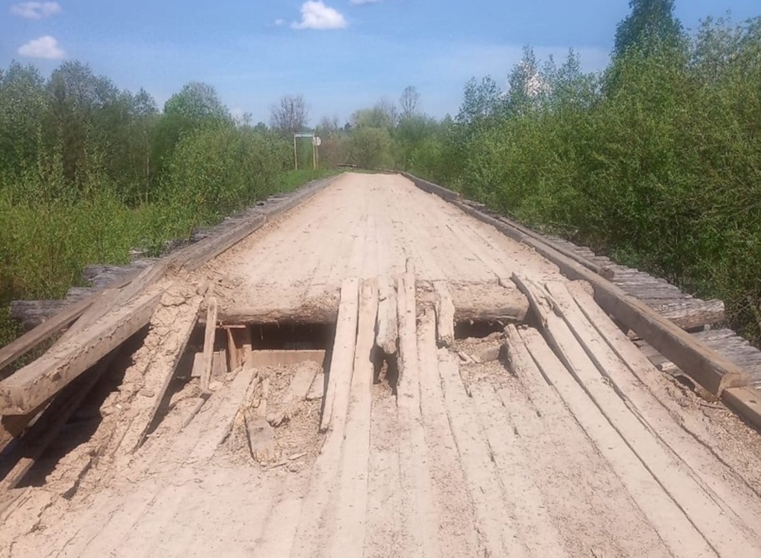 В Тарногском районе через реку Кокшеньга обвалился мост