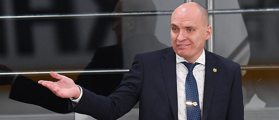 Главный тренер «Северстали» Андрей Разин остаётся в клубе ещё на один сезон