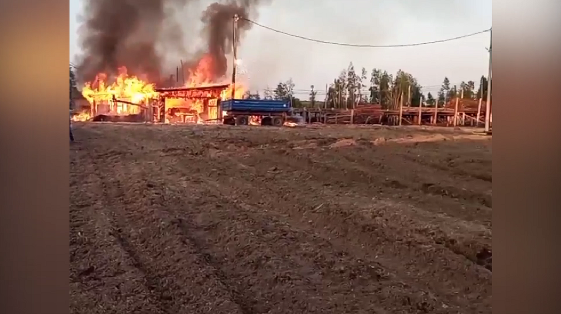 Пилорама сгорела дотла в Никольском районе