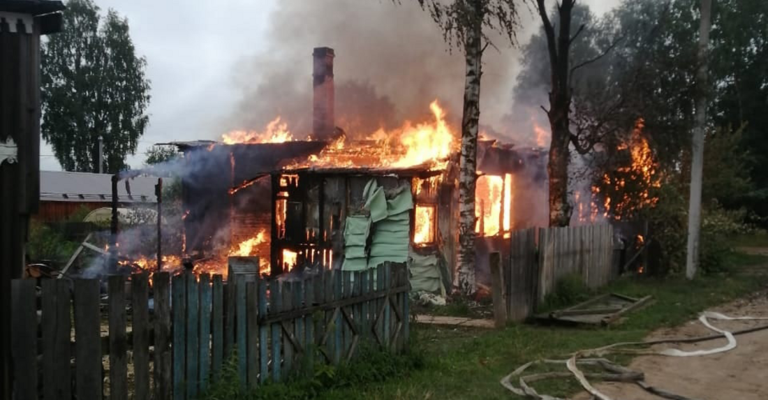 14-летний подросток погиб на пожаре в Вытегорском районе