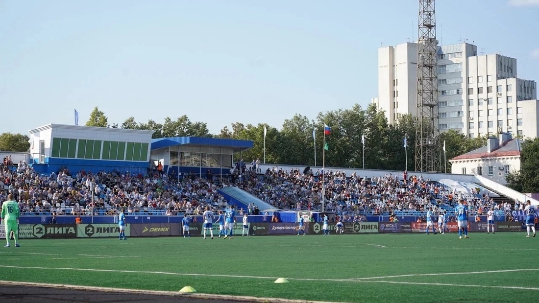 Новый искусственный газон вскоре появится на стадионе «Динамо» в Вологде