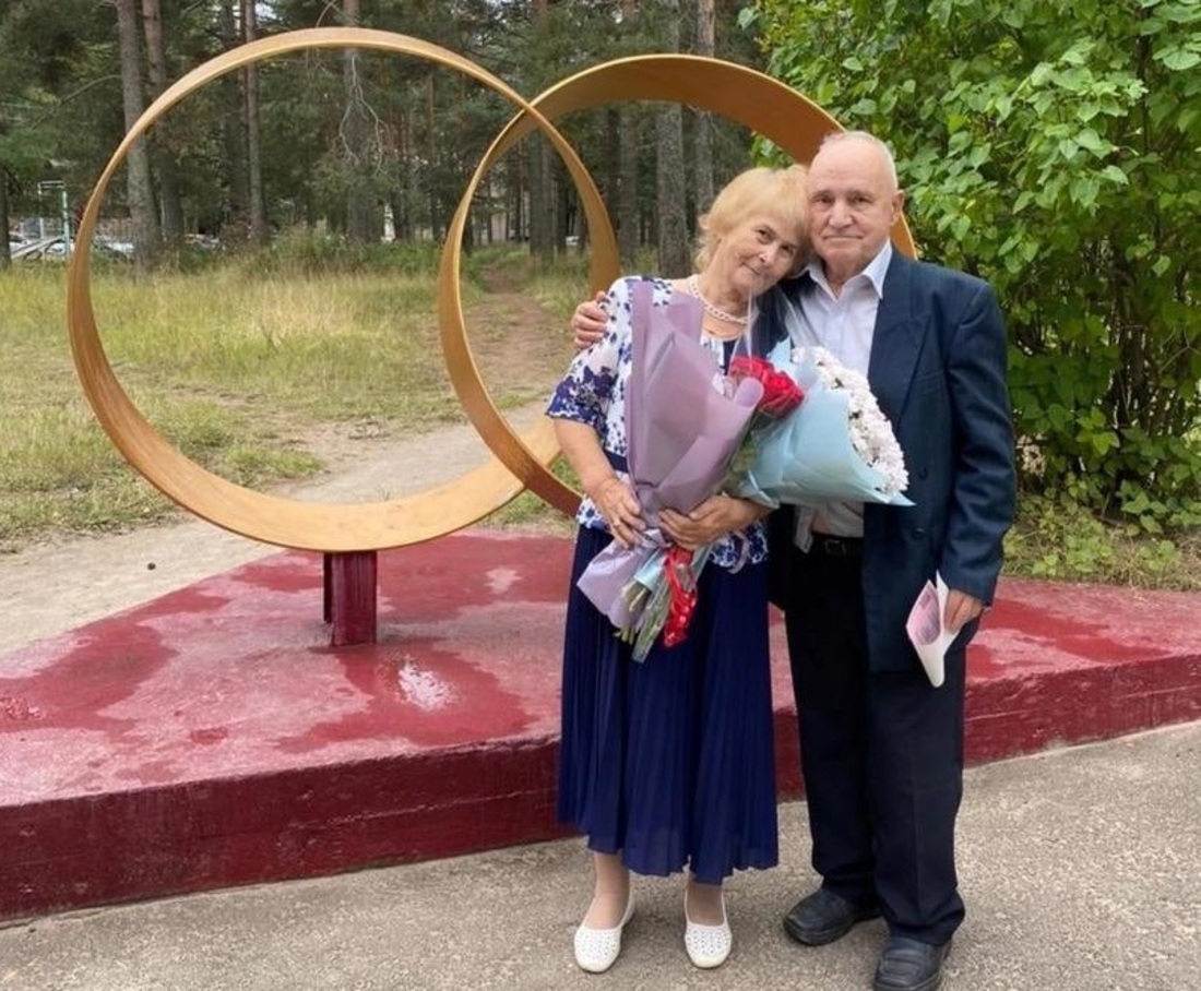 Любовь вне времени: 80-летние пенсионеры поженились в кадуйском ЗАГСе 
