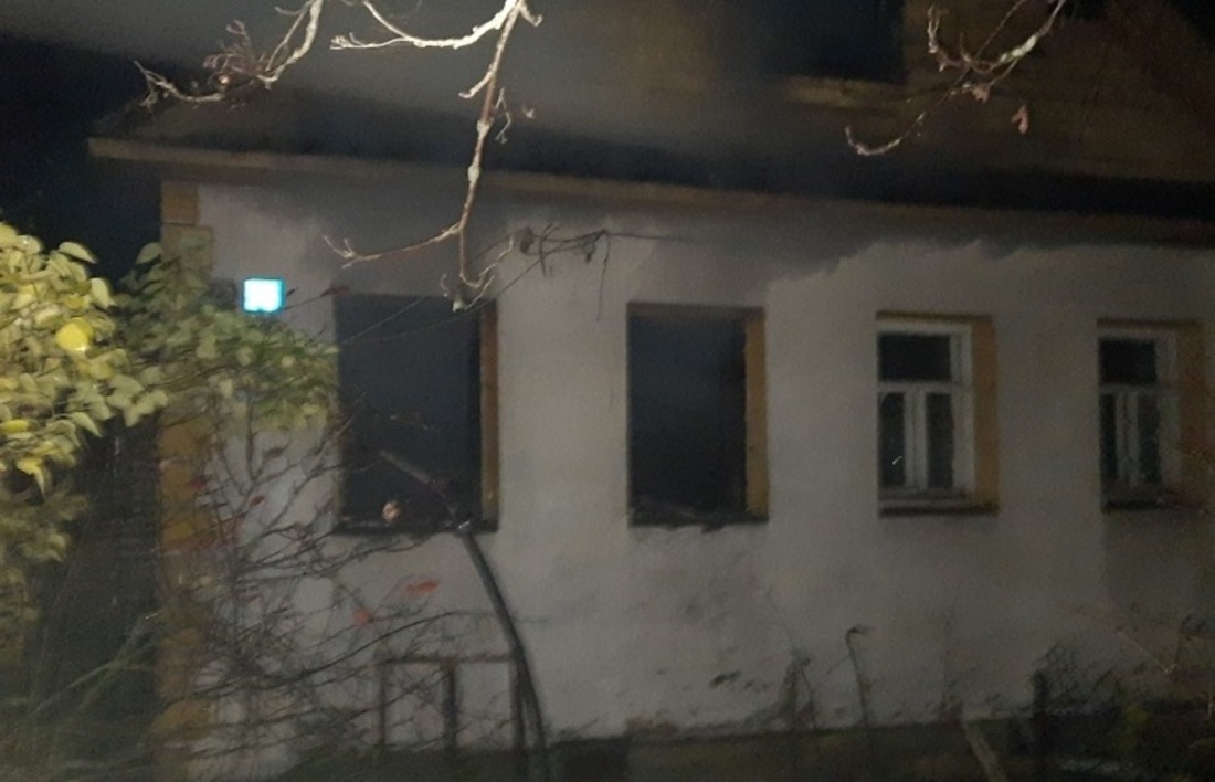 Мужчина и женщина погибли при пожаре в Харовске