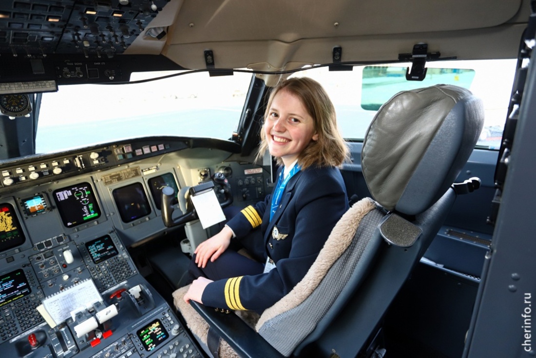 Девушка стала вторым пилотом авиапредприятия «Северсталь»