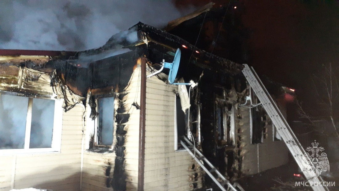 59-летняя женщина погибла на пожаре в собственном доме в Вожеге