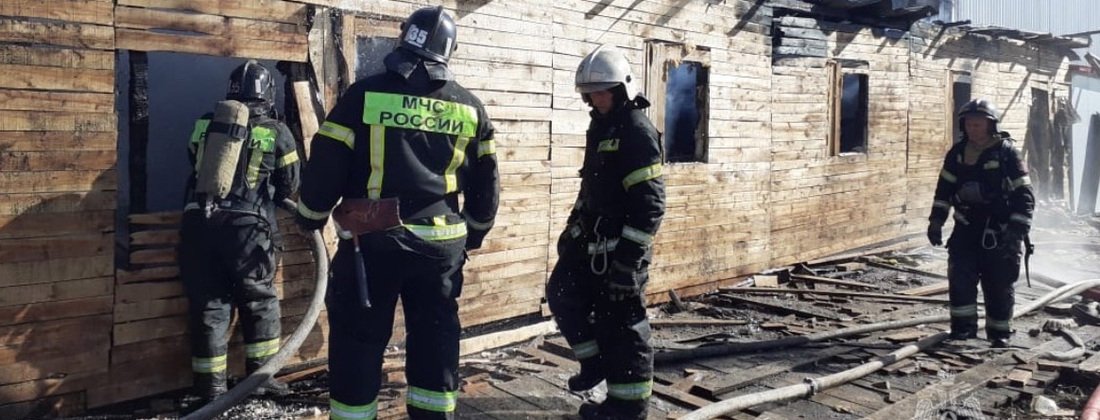 Вспыхнувший пожар едва не уничтожил пилораму в Вытегорском районе