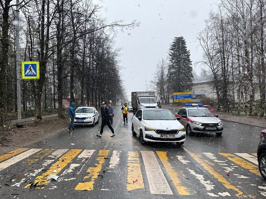 Отказали тормоза: пешеход погиб под колёсами иномарки в Вытегре