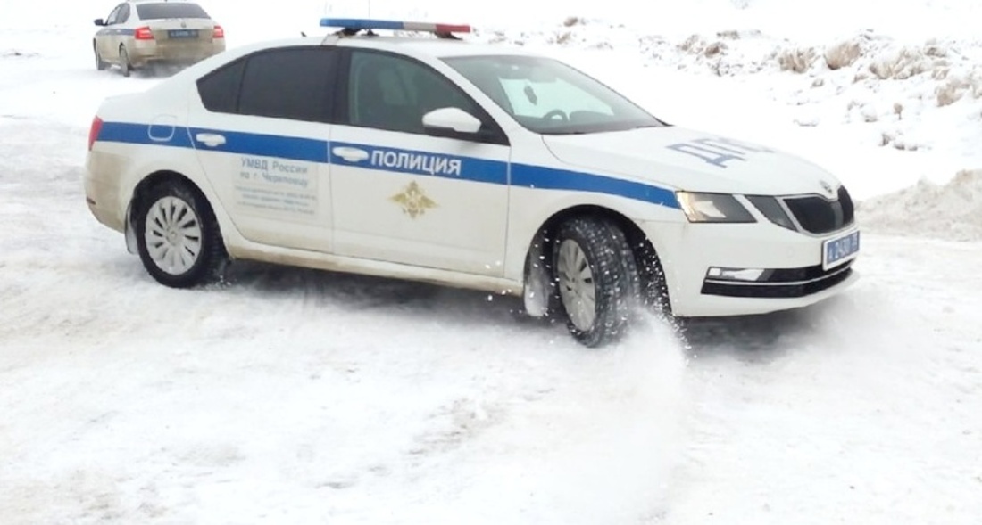 Троих подростков сняли со льдины в Зашекснинском районе Череповца
