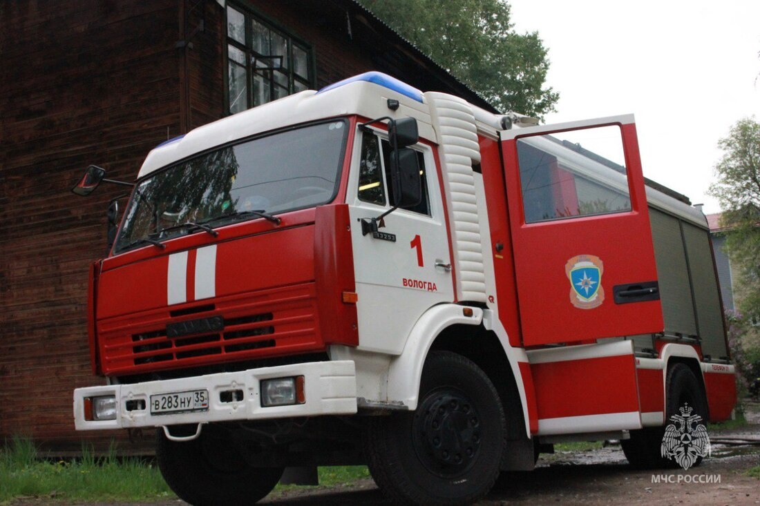 В Вологде из-за пожара в общежитии эвакуировали 10 человек
