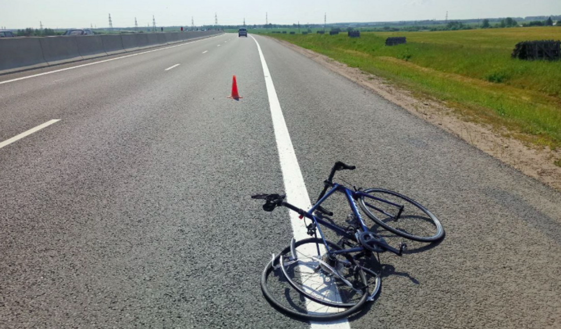 Велосипедист погиб на трассе под Вологдой