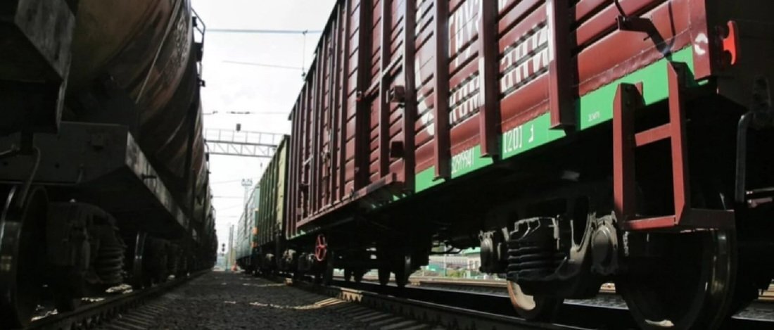 В Вологде грузовой поезд насмерть сбил человека 