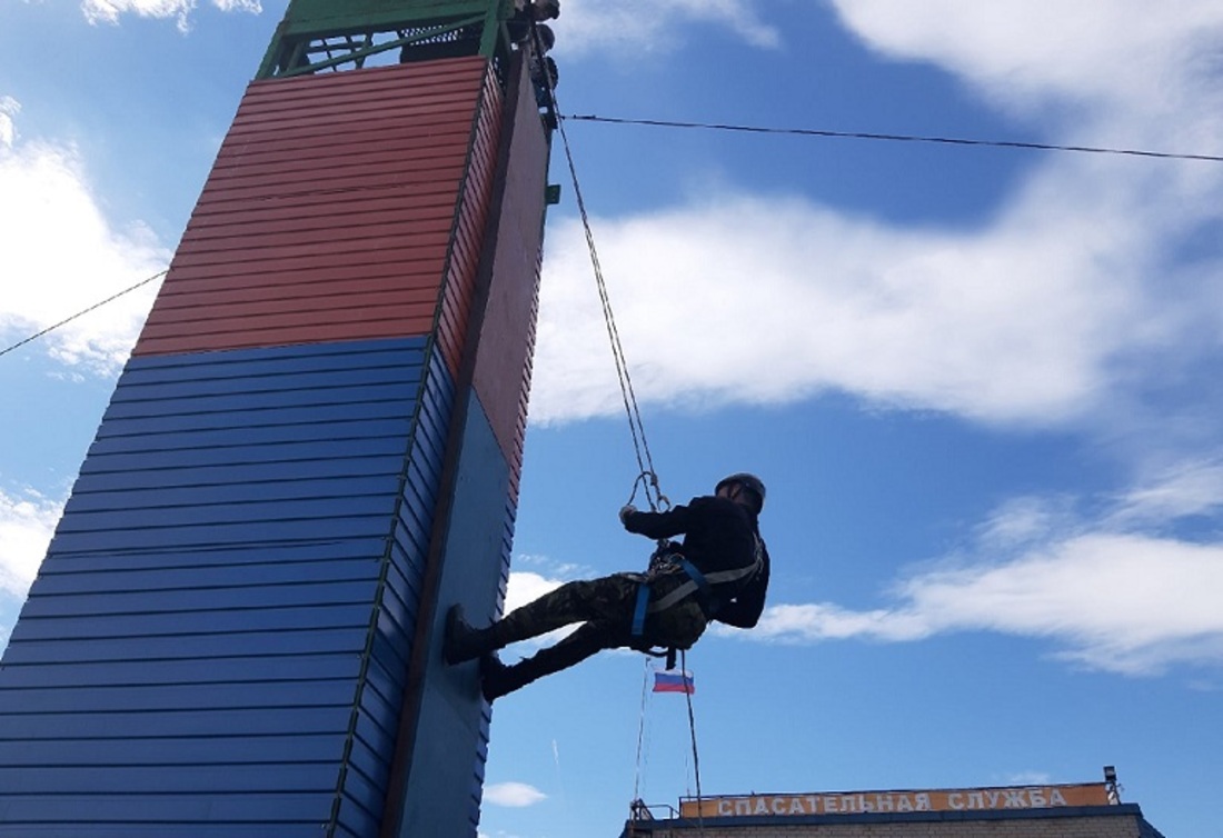Череповецкий подросток залез на крышу прокуратуры