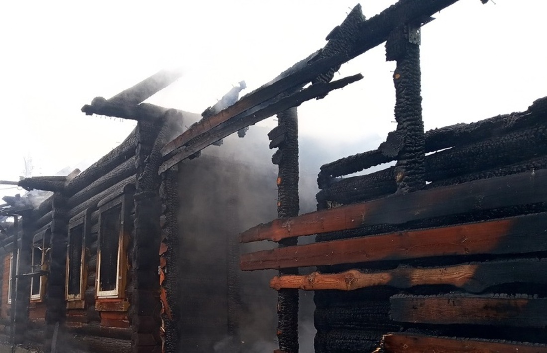 Женщина с ребёнком погибли при пожаре в Кичменгско-Городецком районе 