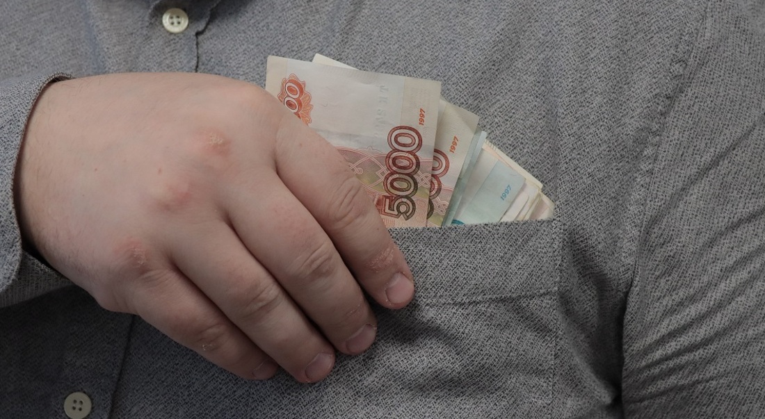 Более 700 тысяч рублей не выплатил белозёр на содержание дочери