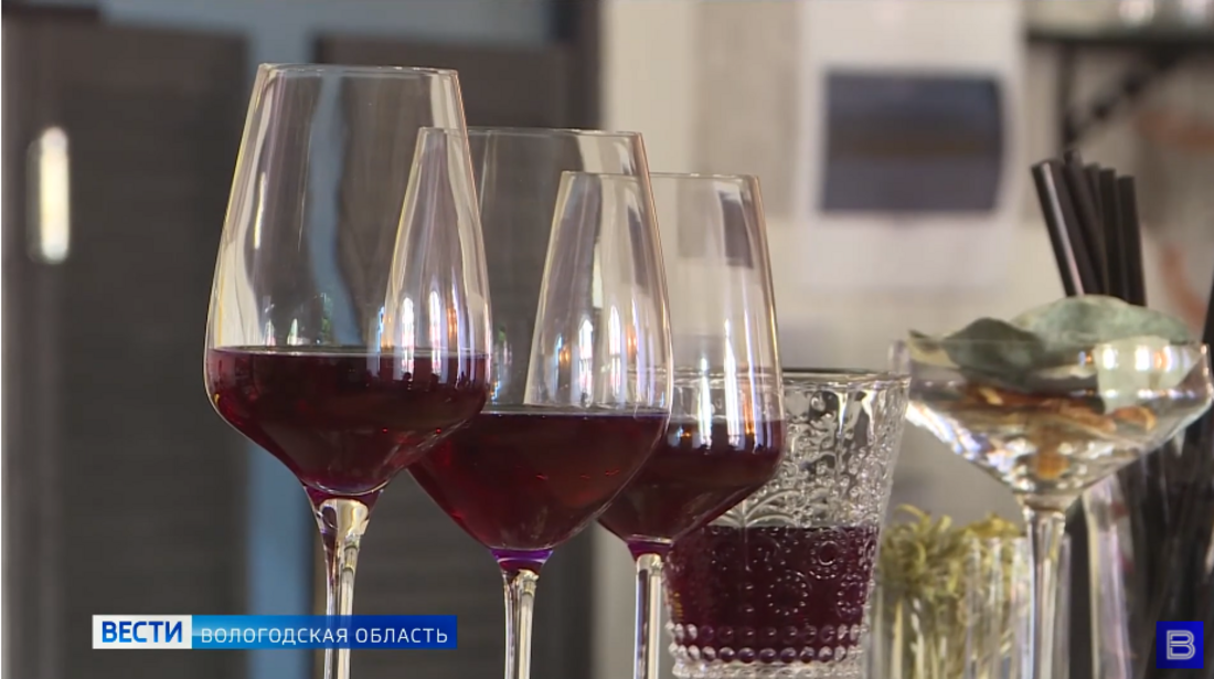 Запретить продажу алкоголя в новогодние праздники предлагают в России