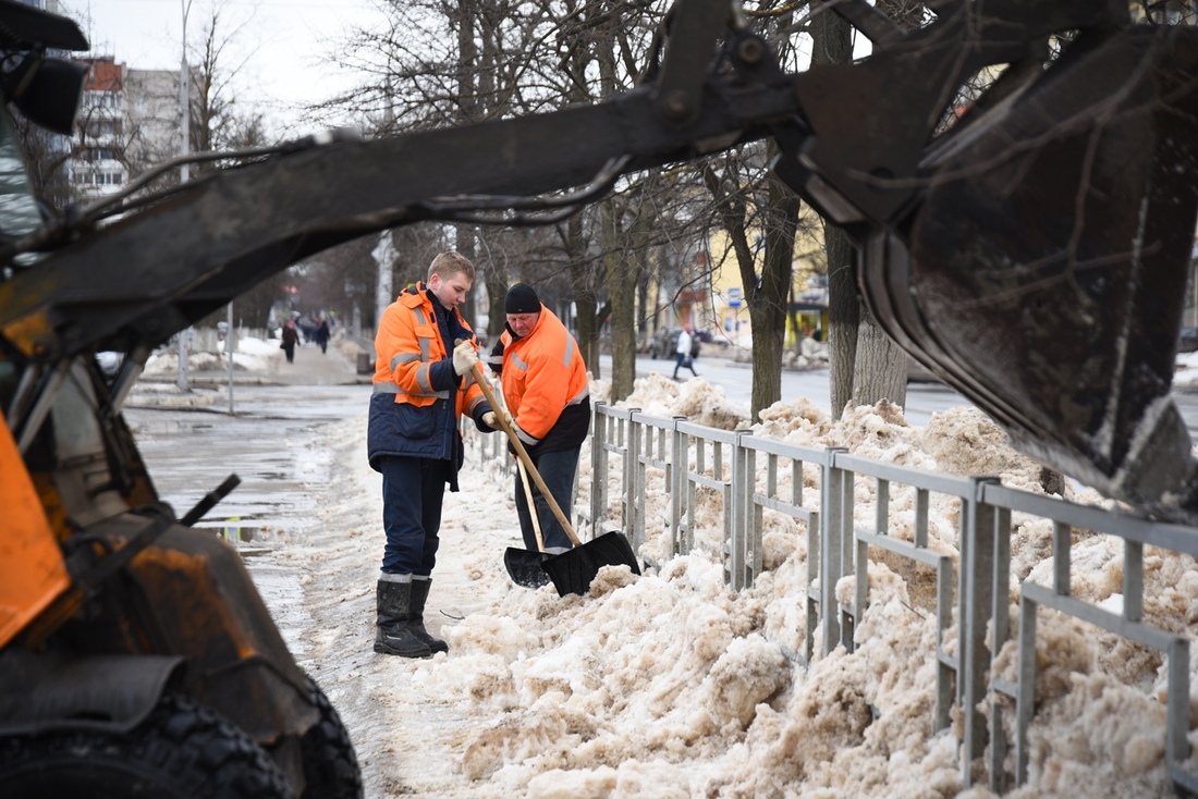 Сделал выбор в пользу солей: мэр Вологды поделился планами избавления города от грязи и снега