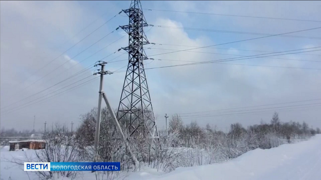 Массовые отключения электричества из-за непогоды произошли в Вологодской области