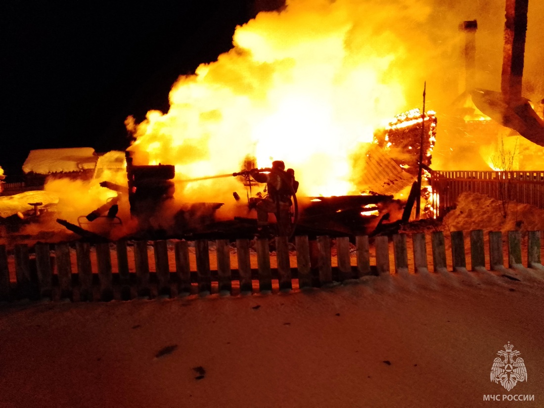 Пожары унесли жизни двух пенсионеров в Вологодской области