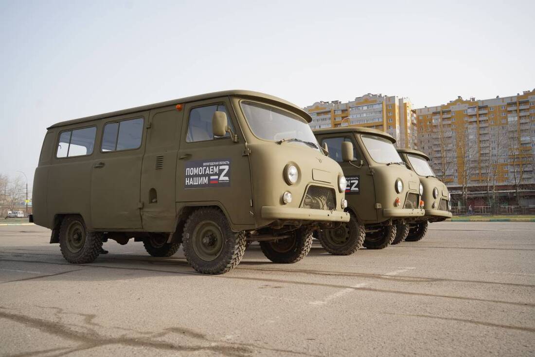 Ещё три машины отправились в зону СВО из Вологодской области