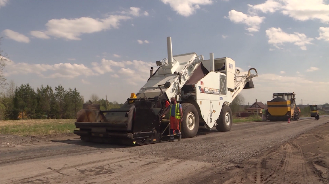В Устюженском районе продолжается ремонт дороги по проекту «БКД»
