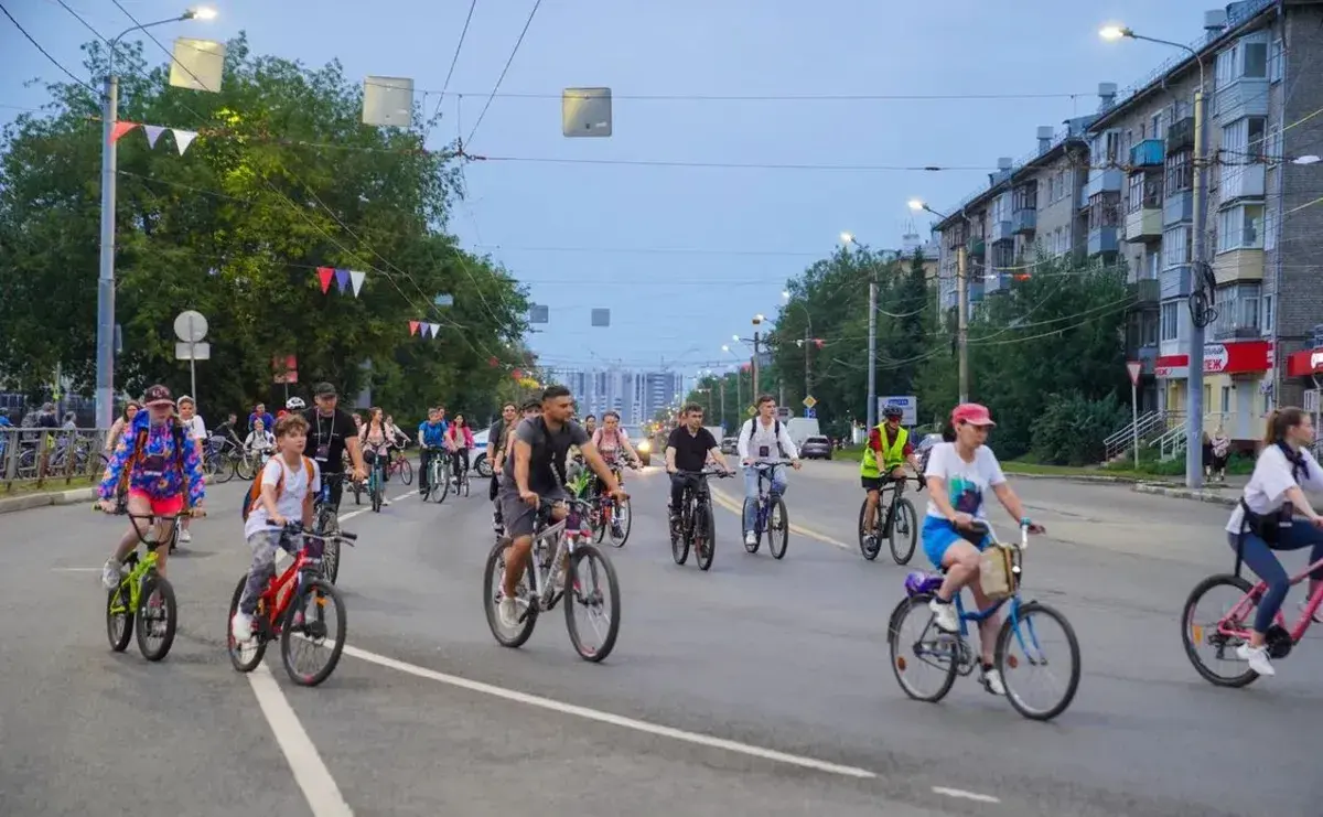 Участники "Интеллектуальной велоночи" в Иванове  сделали семь остановок